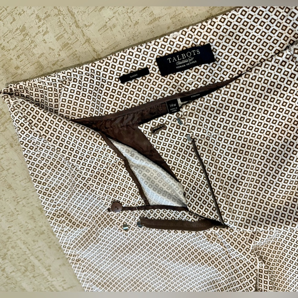 Talbots Women’s Petite Capri Pants 14 Ivory Brown Diamond Dots Cotton Blend